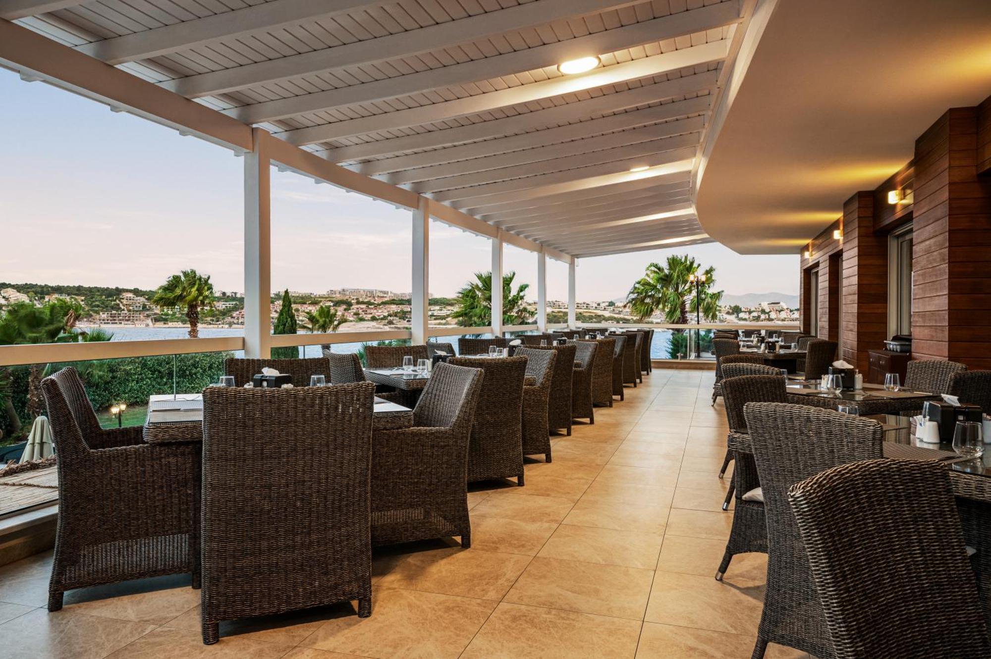 La Quinta By Wyndham Cesme Hotel İzmir Exterior photo