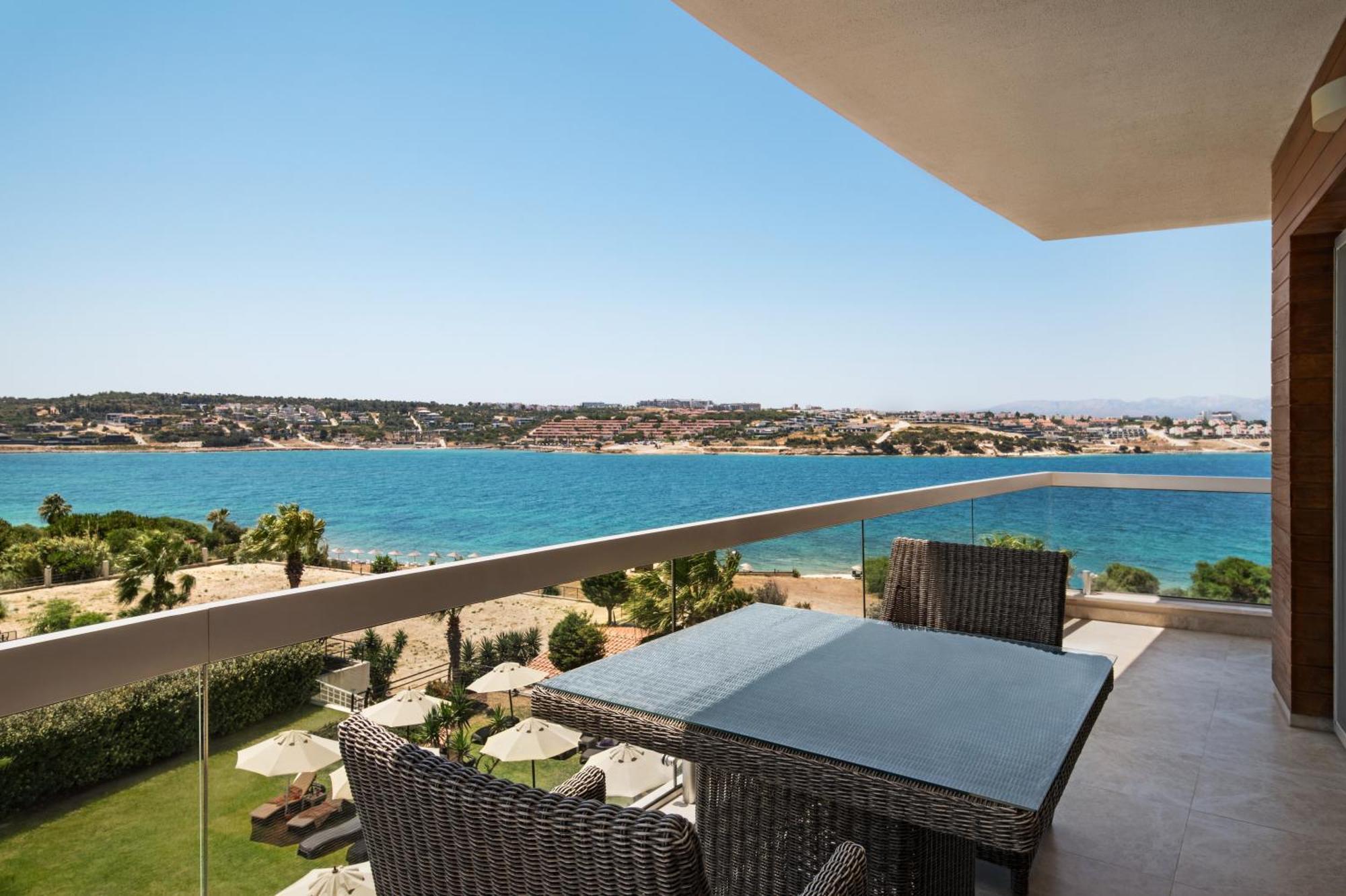 La Quinta By Wyndham Cesme Hotel İzmir Exterior photo